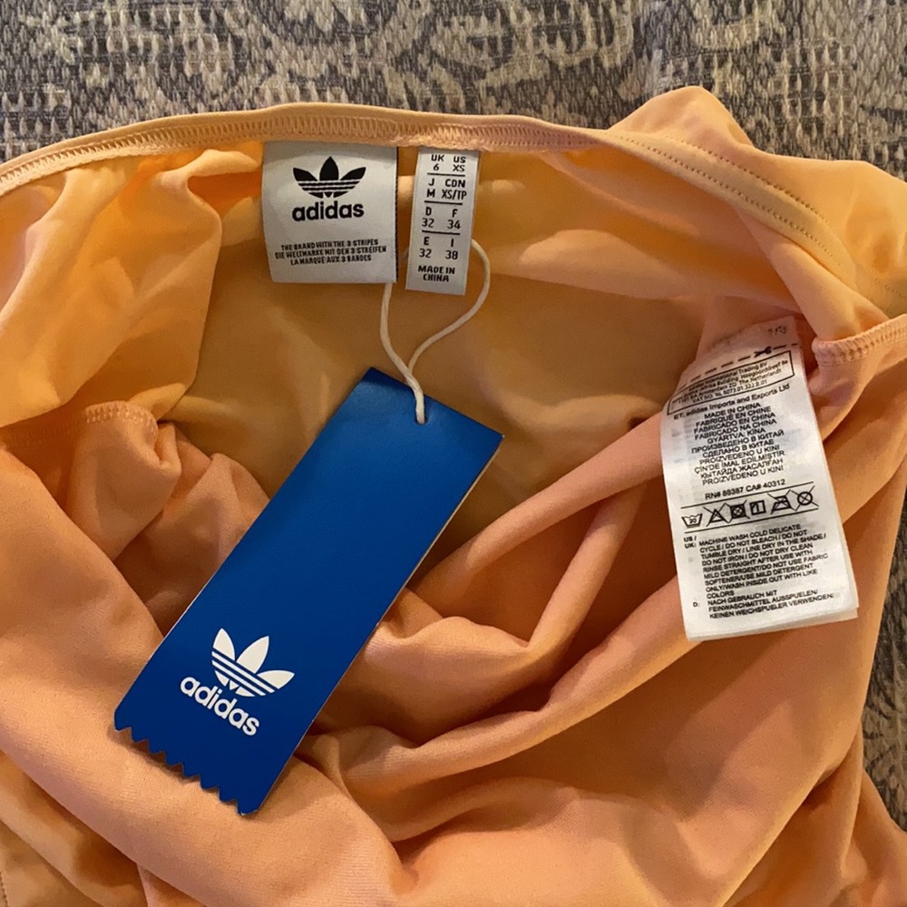 SALE 🧡🤍 Adidas One Piece Swimsuit - Picture 5 of 7